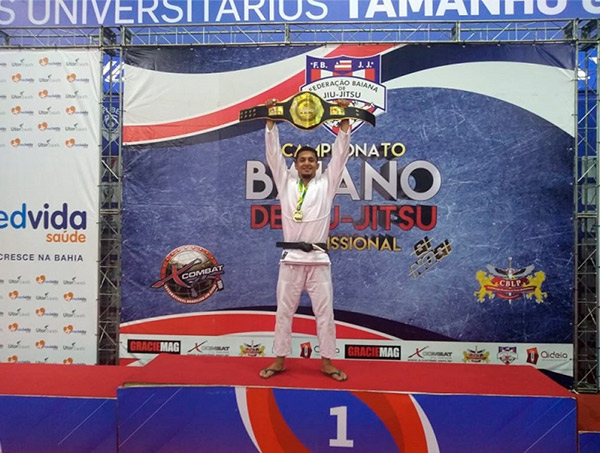 Sensei do jiu jitsu pojucano é campeão em Lauro de Freitas