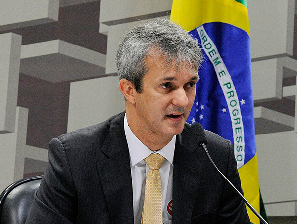 Bolsonaro indica Walter de Agra Jr para recondução ao cargo de procurador do Cade