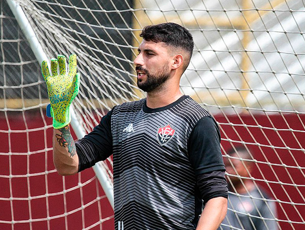 Vetado, Martín Rodríguez desfalca o Vitória contra o Botafogo-SP