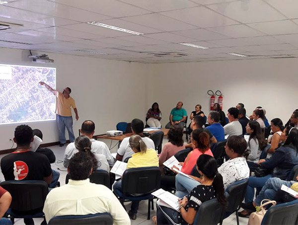 Prefeitura realiza reunião para acertar detalhes do Desfile Cívico de 7 de setembro. 