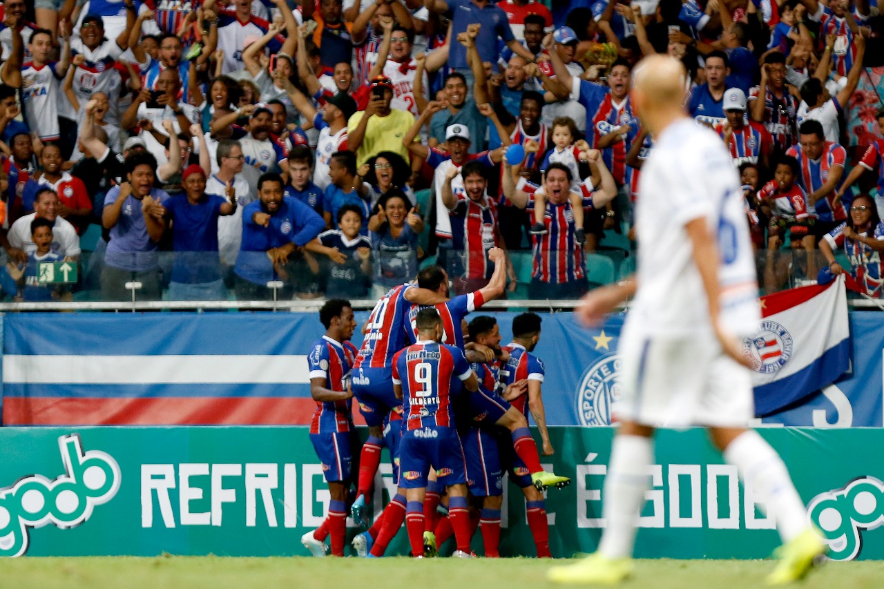 Bahia bate o CSA em casa e se aproxima da zona da Libertadores