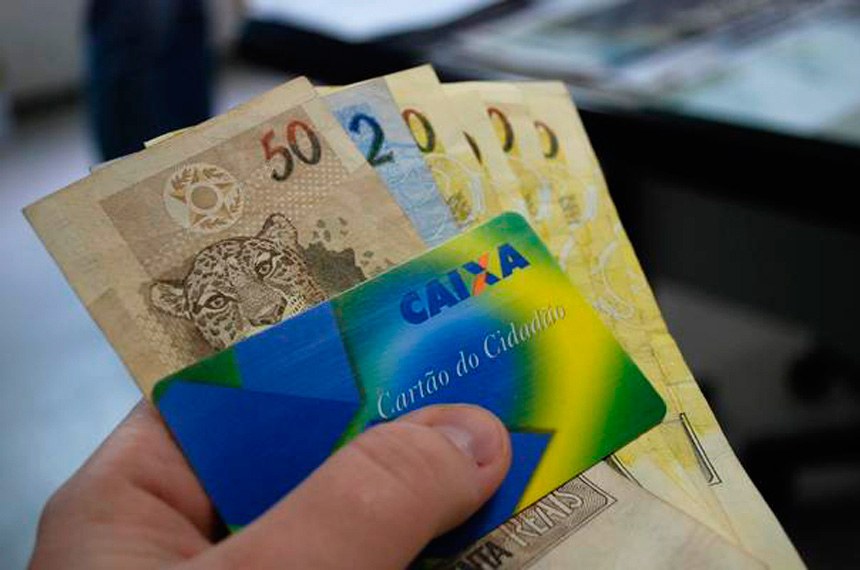 Caixa libera pagamento do PIS a cotistas com menos de 59 anos nesta segunda