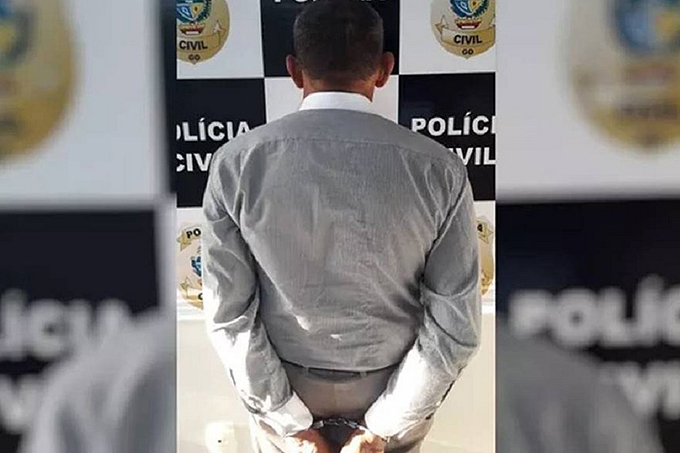 Pastor é preso acusado de estuprar e engravidar enteada de 15 anos