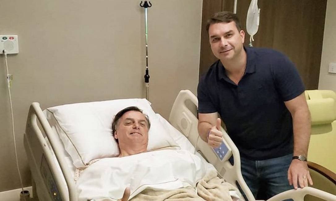 Bolsonaro deve receber alta em até seis dias, diz cirurgião