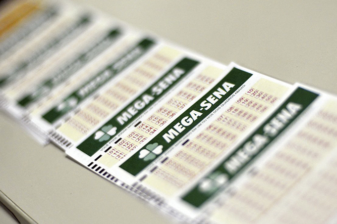 Mega-Sena acumula e próximo concurso deve pagar R$ 120 milhões