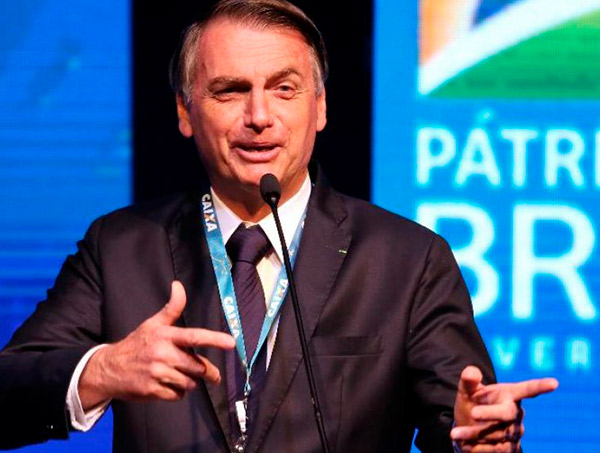 Bolsonaro sanciona lei de posse de arma em áreas rurais