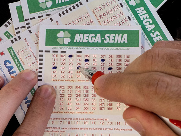 Mega-Sena: Funcionários do PT na Câmara ganham R$ 120 milhões