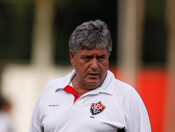 Geninho é o novo treinador do Vitória