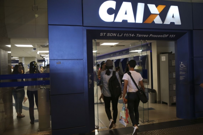Pagamento de até R$ 500 por conta do FGTS nesta sexta (27)