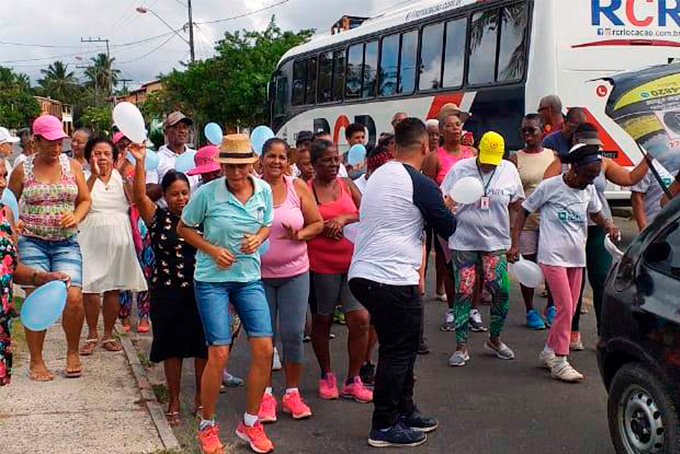 Dia do Idoso é celebrado com caminhada da melhor idade no litoral