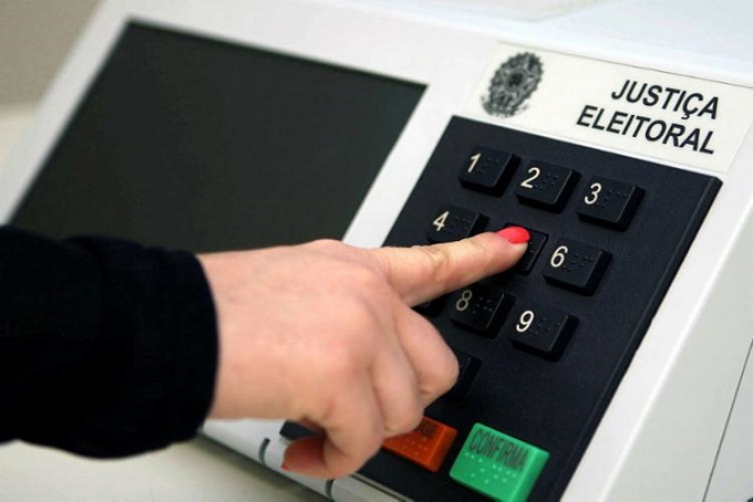 Nova regra eleitoral impulsiona número de candidaturas