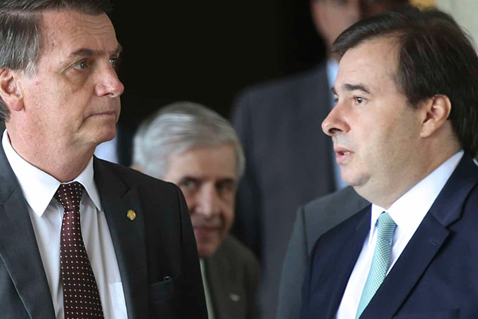 Bolsonaro prepara nova regra de ouro e redução de jornada