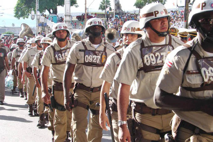PMs deflagram greve; SSP nega e monitora 'pequeno movimento'