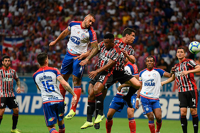 ‘Perdemos uma boa chance’, lamenta Juninho após empate em casa