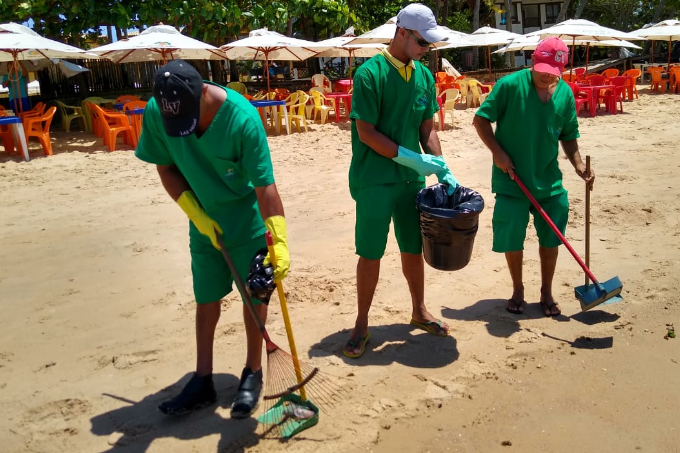 Prefeitura e comunidade realizam limpeza e garantem área de banho