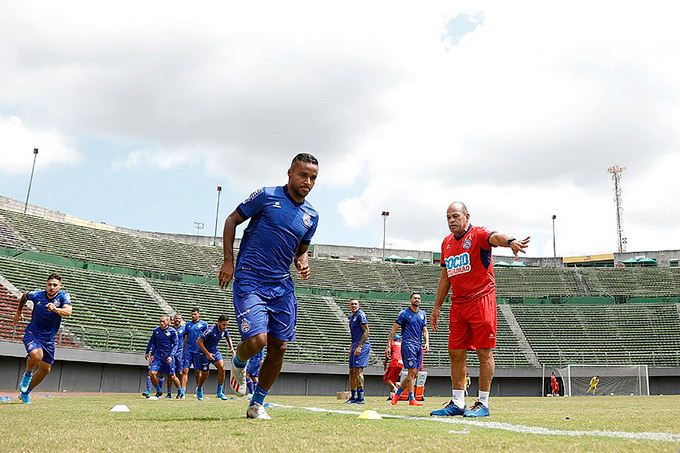 Bahia fecha a rodada em casa contra o Ceará e pode terminar em 5º