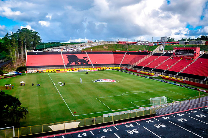 Vitória desiste da Fonte Nova e vai jogar no Barradão até o fim da Série B