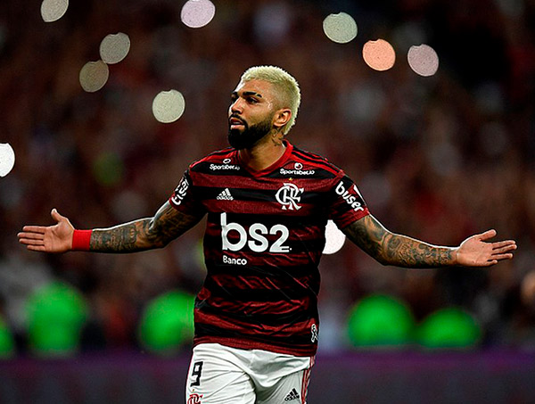 Flamengo massacra o Grêmio e garante vaga na final da Libertadores