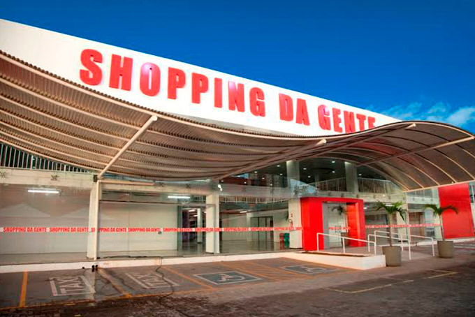 PM é morto durante tiroteio em shopping na Avenida ACM