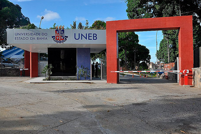 Governo da Bahia corta verbas das universidades estaduais