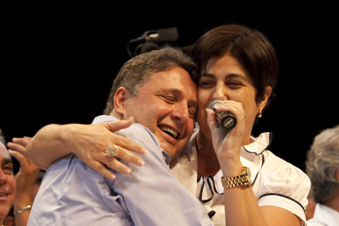 Garotinho e Rosinha são presos no Rio