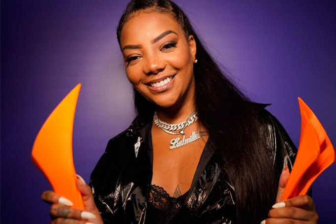 Ludmilla chora ao vencer Anitta em premiação: 'uma luta muito grande'