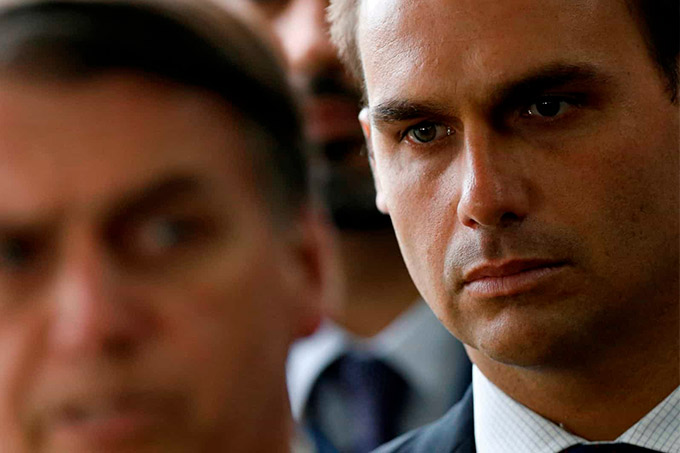 PSL analisa expulsão de Eduardo Bolsonaro