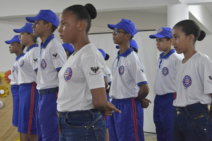 Matrículas de alunos em escolas com vetor disciplinar militar já somam 458
