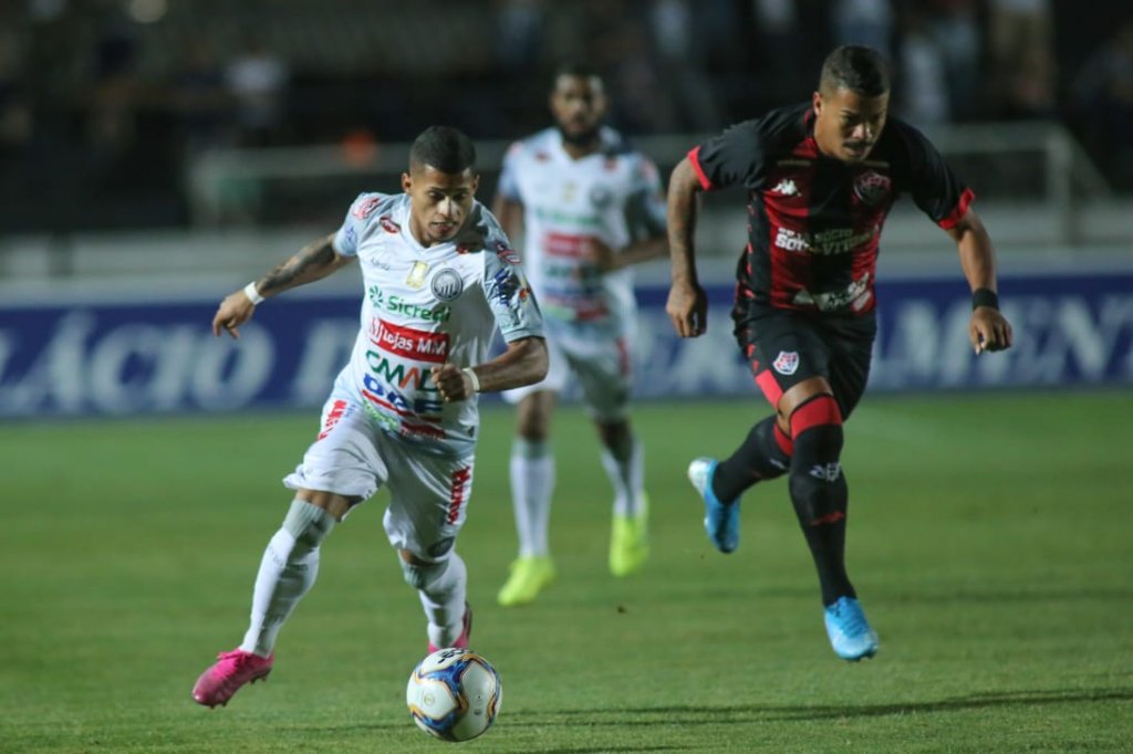 Vitória vence Operário-PR e garante permanência na Série B em 2020