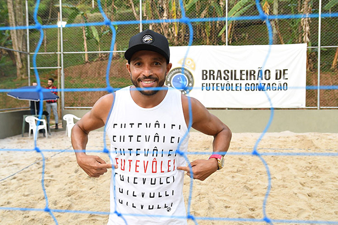 Circuito Dias d'Ávila de Futevolei recebe Anderson Águia