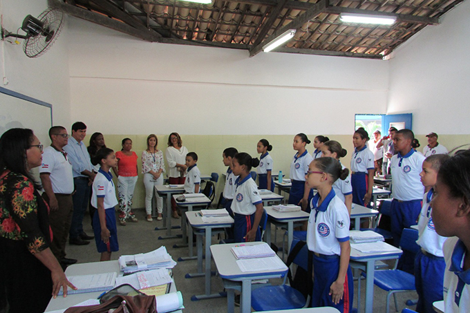 Divulgado lista de alunos contemplados para ingressar em escola com Vetor Militar 