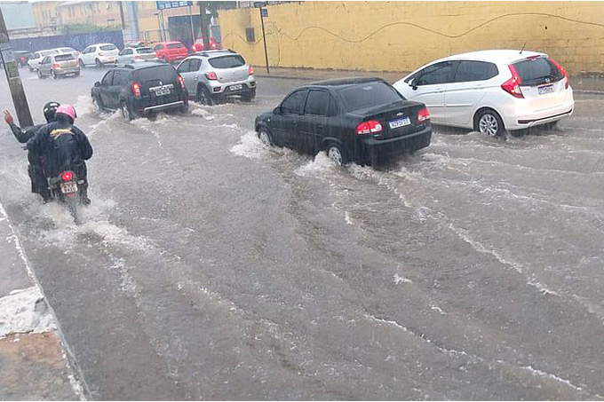 Salvador entra em nível de alerta máximo para deslizamentos