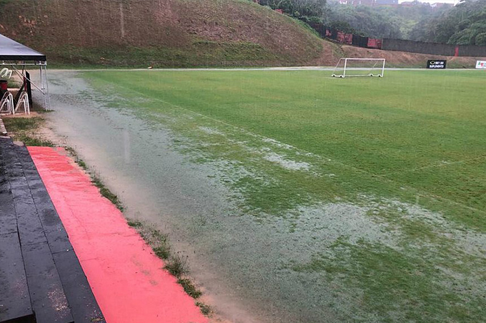 Chuva modifica planejamento de treino do Vitória na Toca