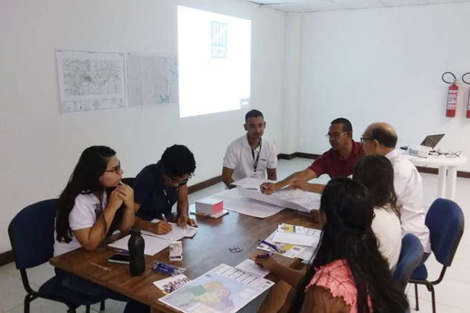 Reunião discute planejamento do censo democrático 2020