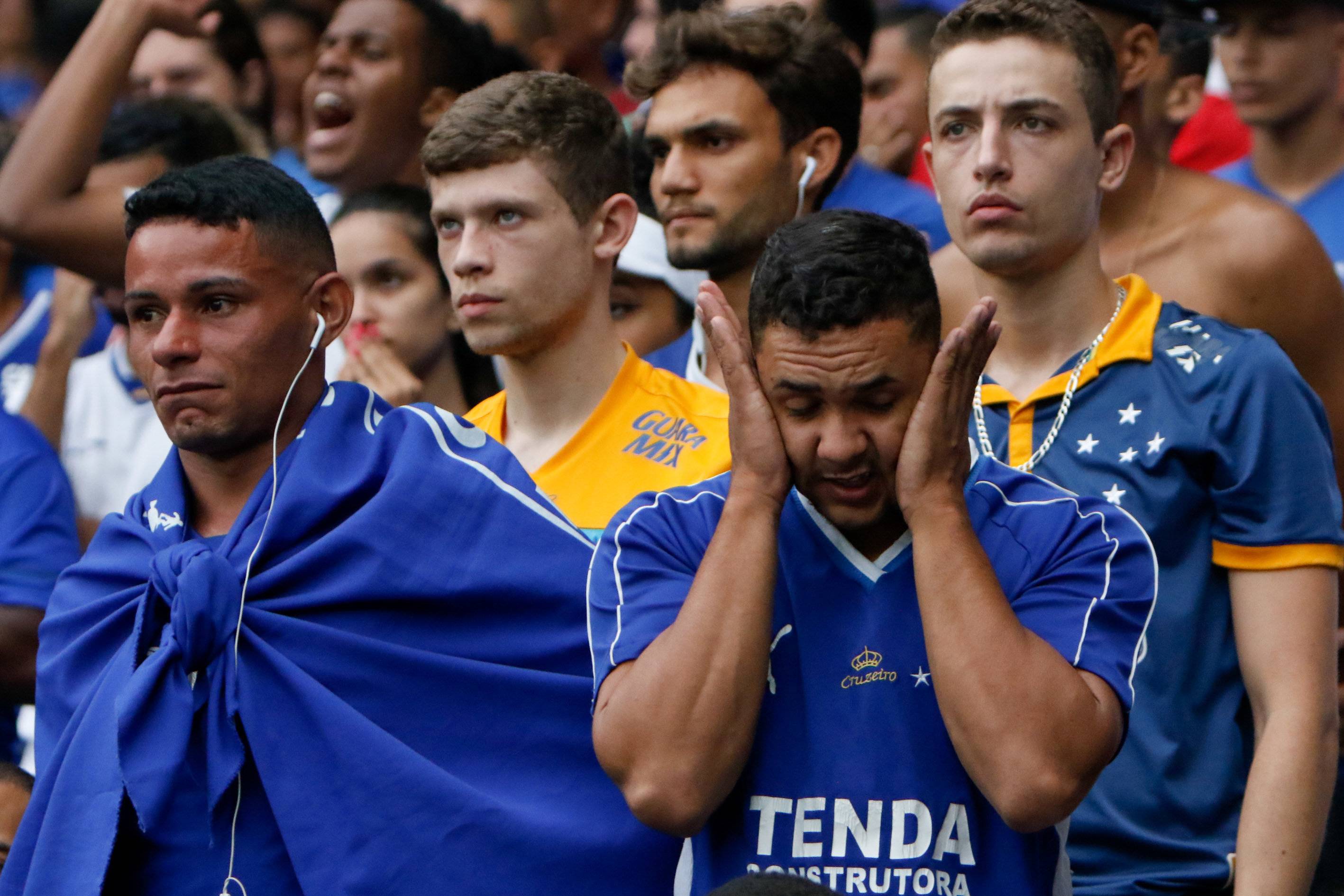 Cruzeiro é derrota pelo Palmeiras e cai pela 1ª vez para a Série B 