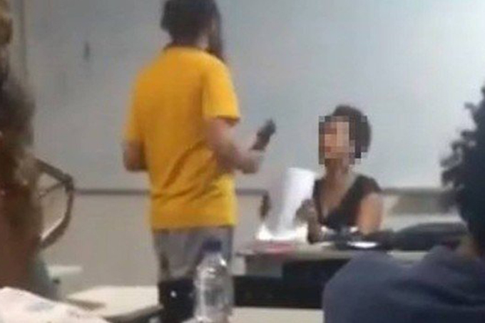 Aluno da UFRB é acusado de racismo por recusar documento de docente negra