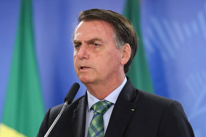 Pena maior para calúnia pode ser vetada, diz Bolsonaro