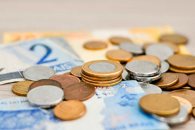 Orçamento define salário mínimo de R$ 1.031 em 2020