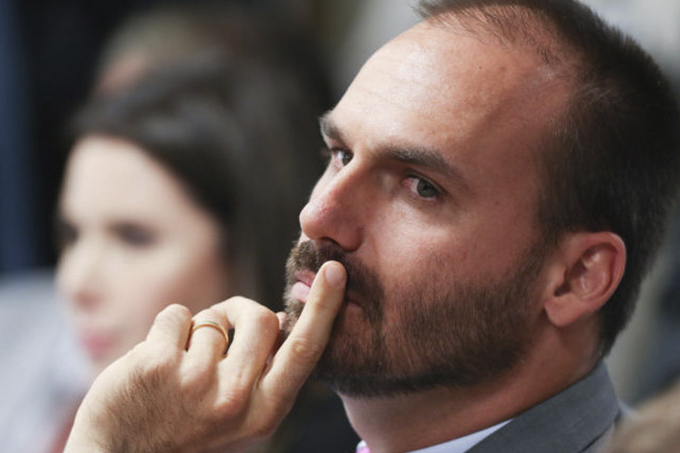 PSL vai tentar expulsar aliados de Bolsonaro em janeiro