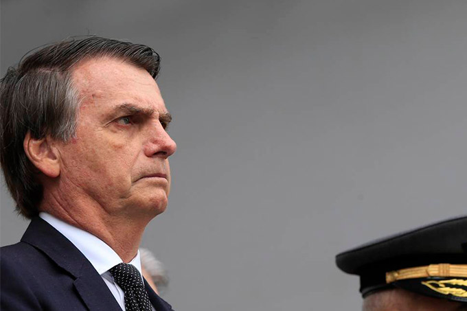 Bolsonaro extingue prisão disciplinar para PMs e bombeiros