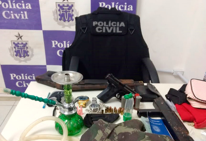 Acusado de homicídios morre em confronto com a Polícia Civil