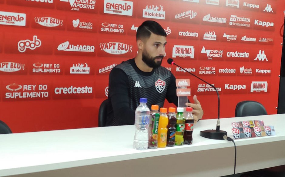 Martín Rodríguez quer ser referência em campo do Vitória em 2020