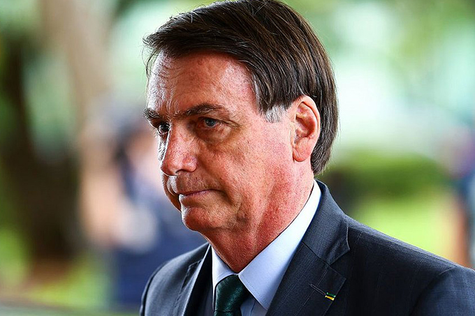 Bolsonaro usa as redes sociais para driblar críticas