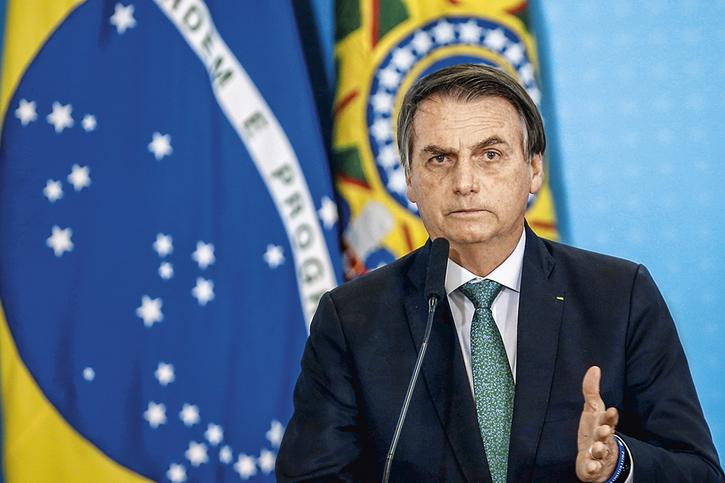Bolsonaro quer cobrança de ICMS nas refinarias