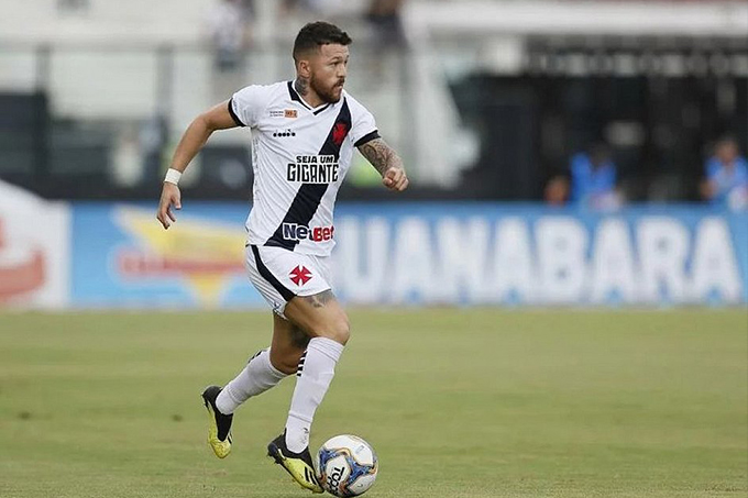 Bahia encaminha acerto com o atacante Rossi, ex-Vasco