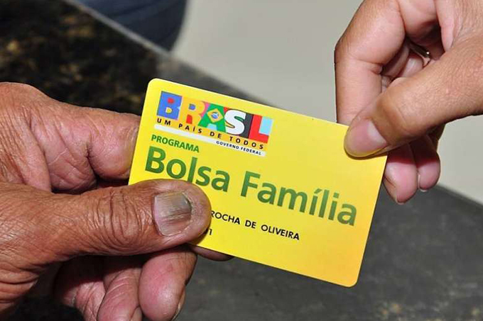 Reformulação do Bolsa Família inclui aumento de benefício