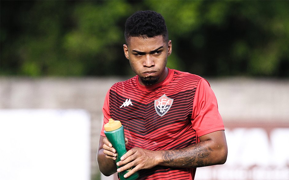 De volta após lesão, Ruan Levine quer se destacar no Baianão