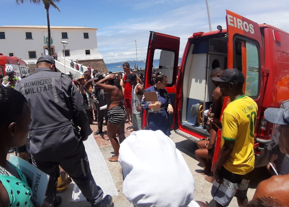 Homem morre afogado no Porto da Barra, em Salvador