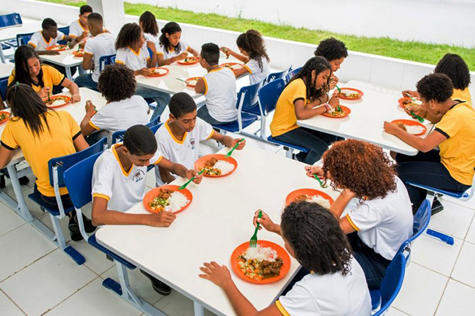 Prefeitura divulga edital para aquisição de Gêneros Alimentícios