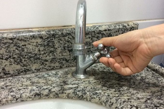Moradores reclamam da falta de água há cinco dias em Barro Branco